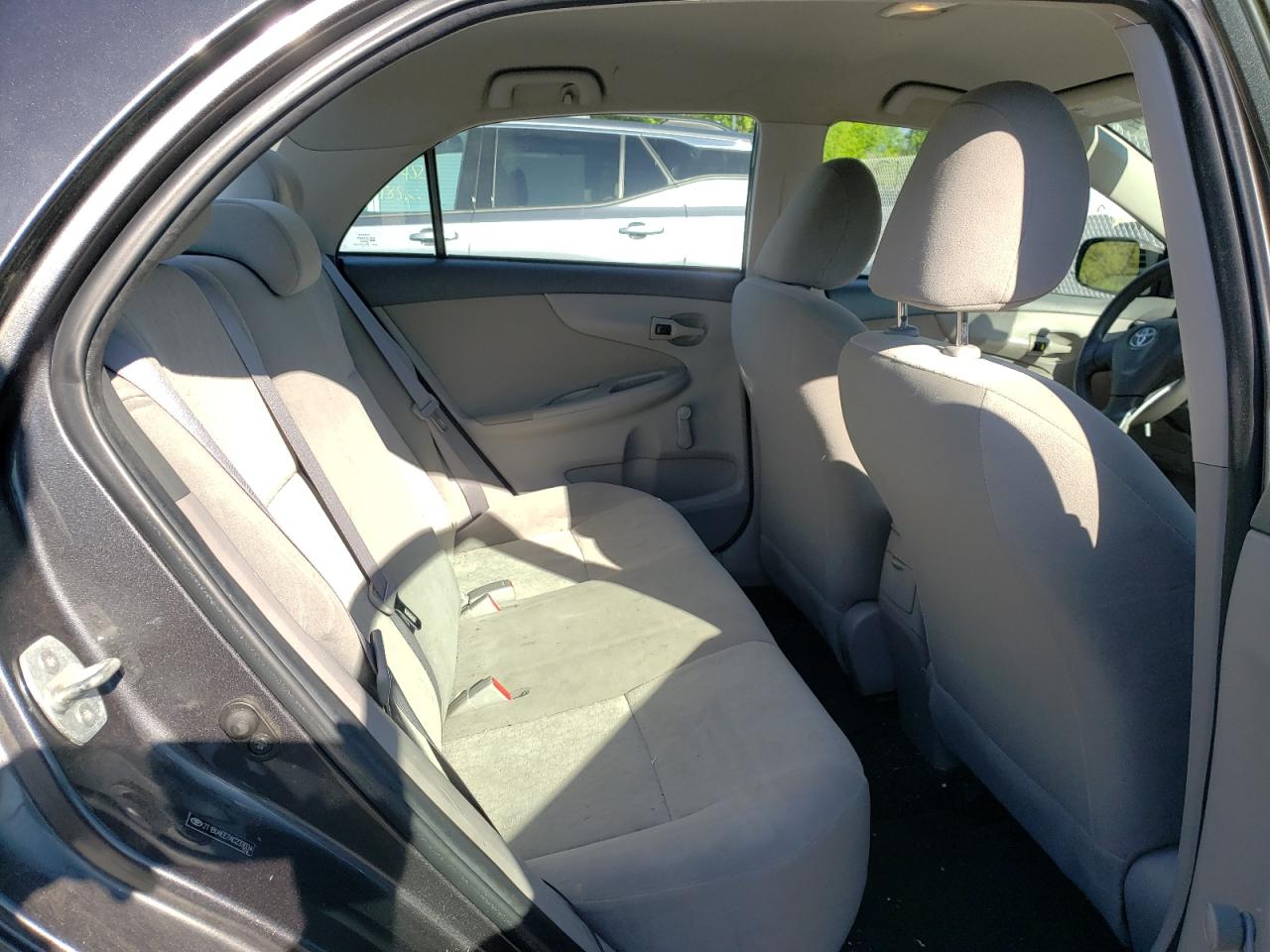Photo 6 from auction – 2010 TOYOTA COROLLA BA with VIN 2T1BU4EE7AC233034