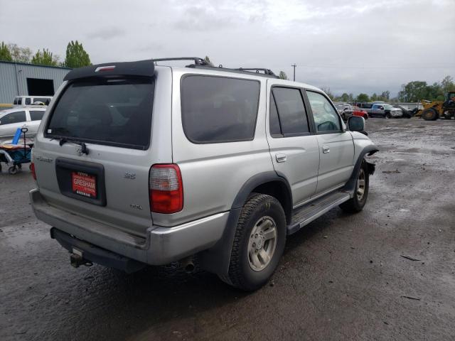 Photo 4 from auction – 2000 TOYOTA 4 RUNNER with VIN JT3GN86R4Y0174058