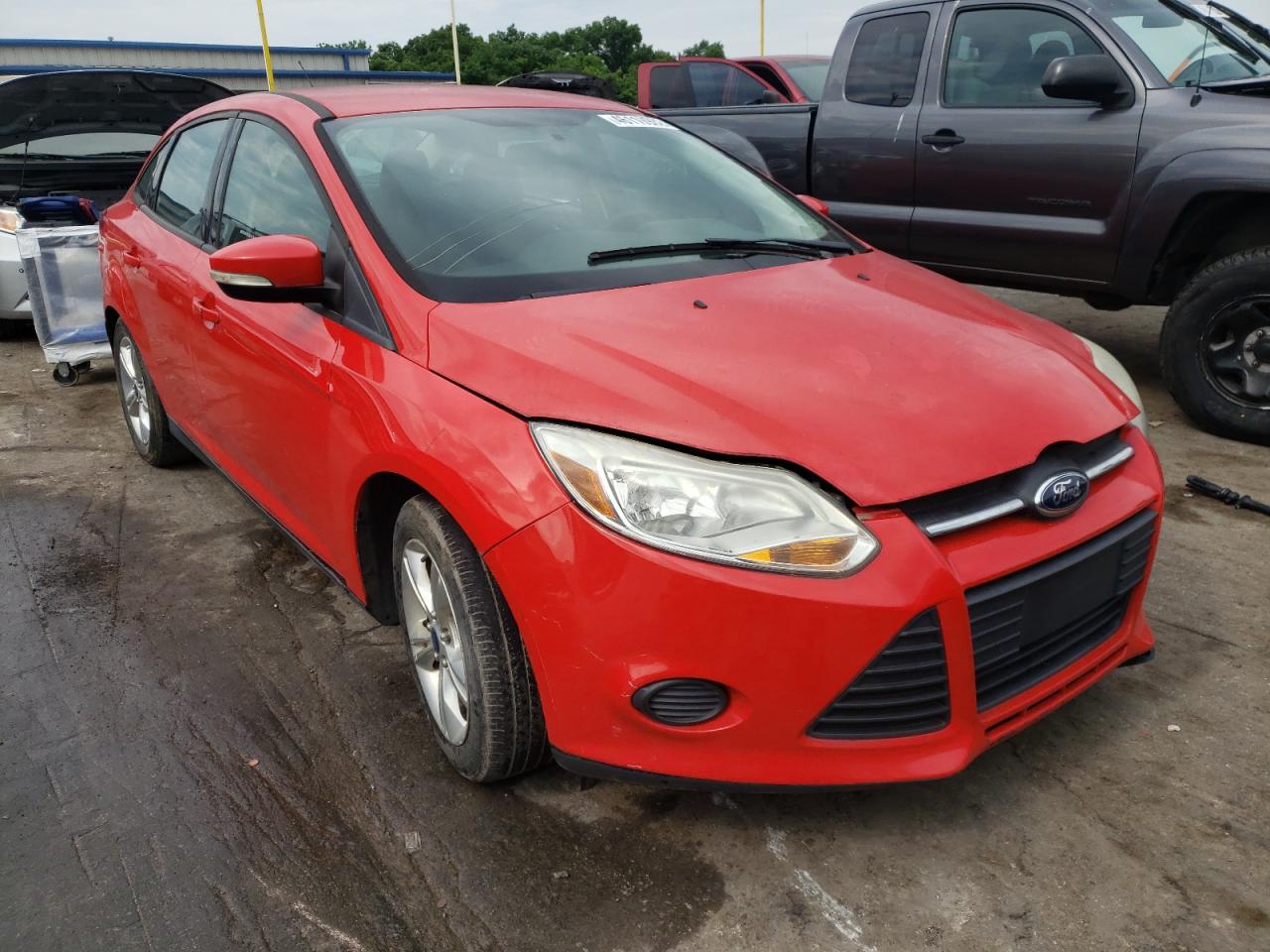 FORD FOCUS SE 2014 с VIN 1FADP3F2XEL345510 - Фото с аукциона