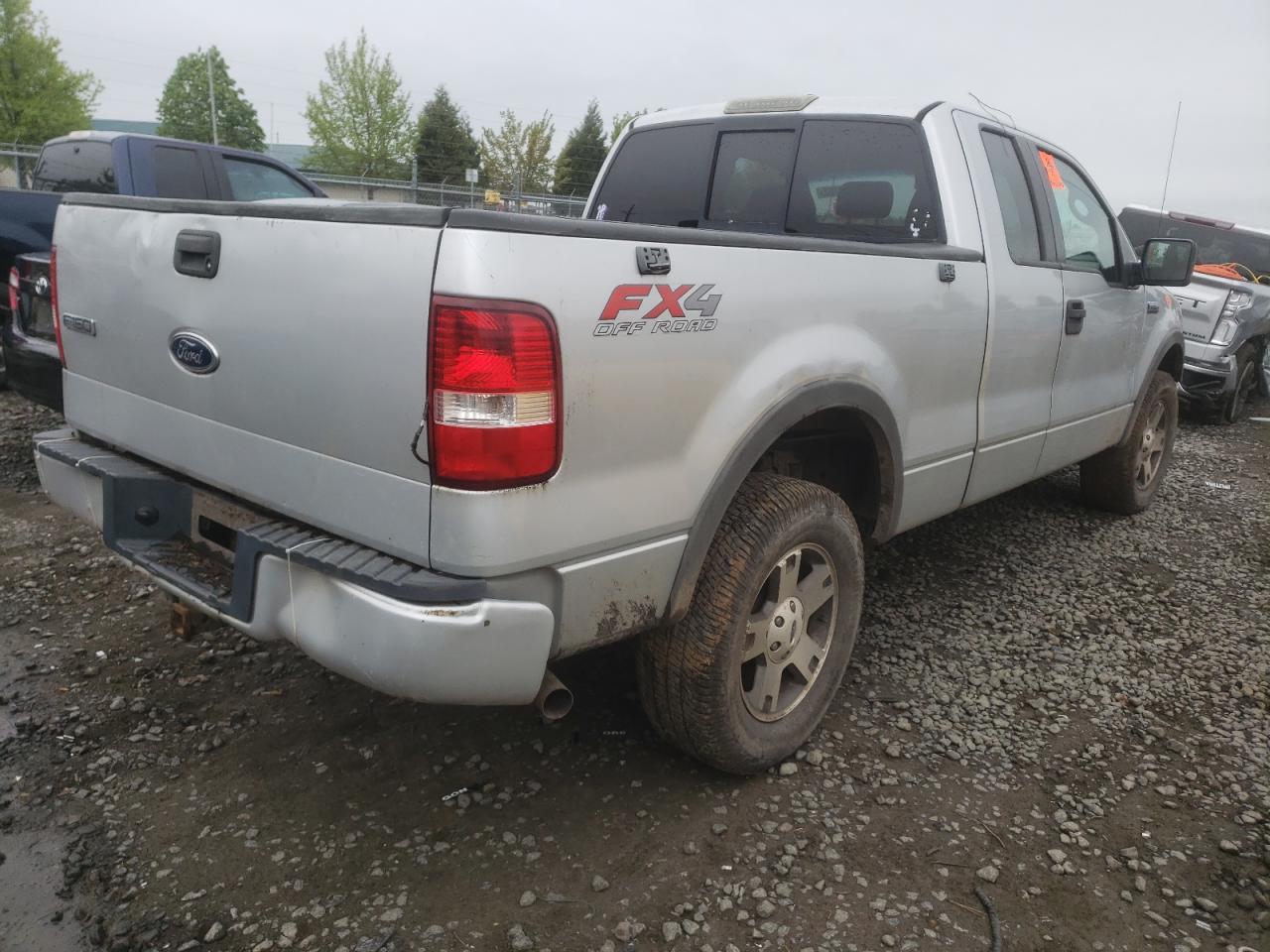 Photo 4 from auction – 2005 FORD F150 with VIN 1FTPX14515FA06741