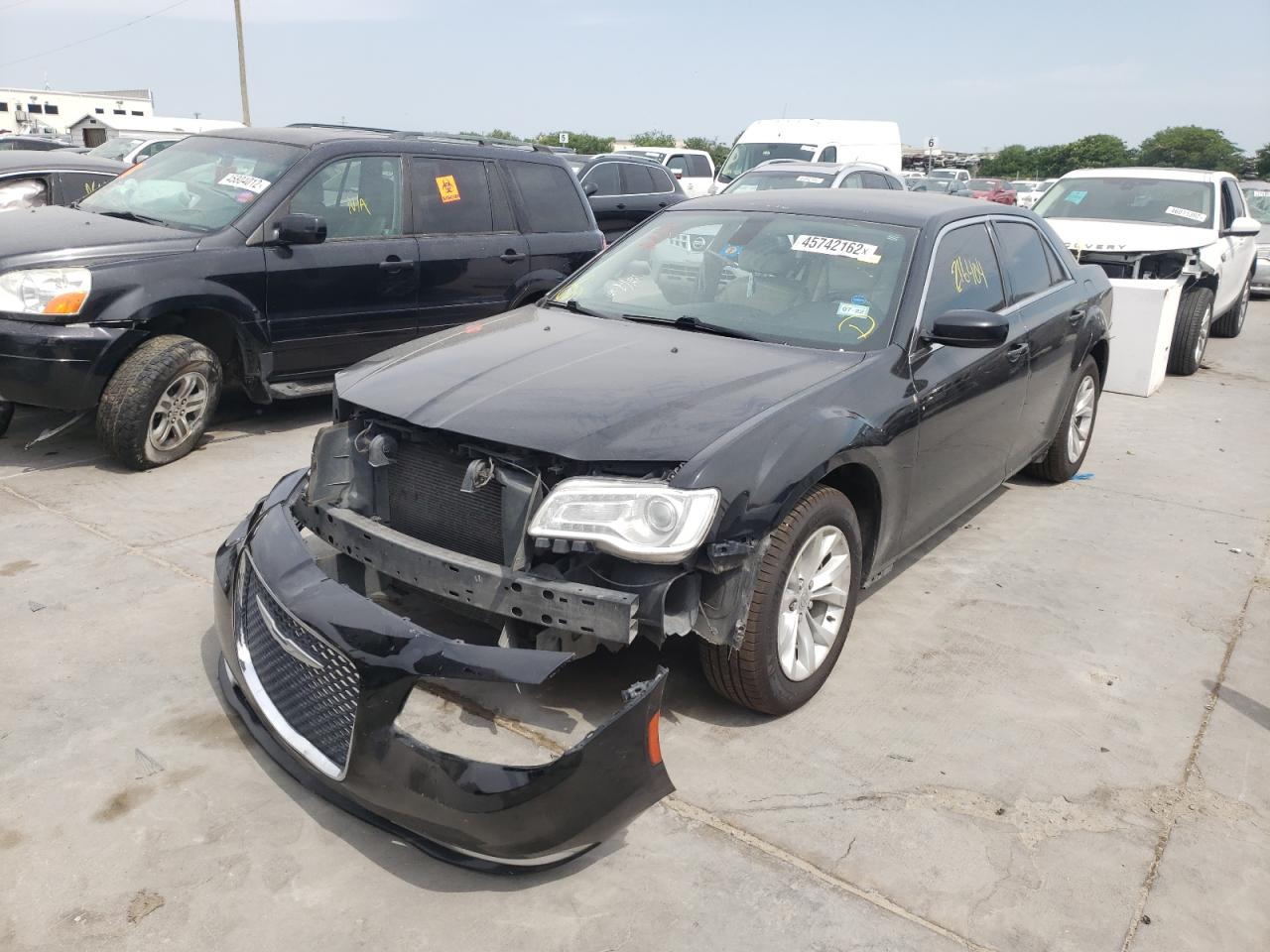 صورة رقم 2 من المزاد - 2015 CHRYSLER 300 LIMITE مع VIN 2C3CCAAG1FH749436