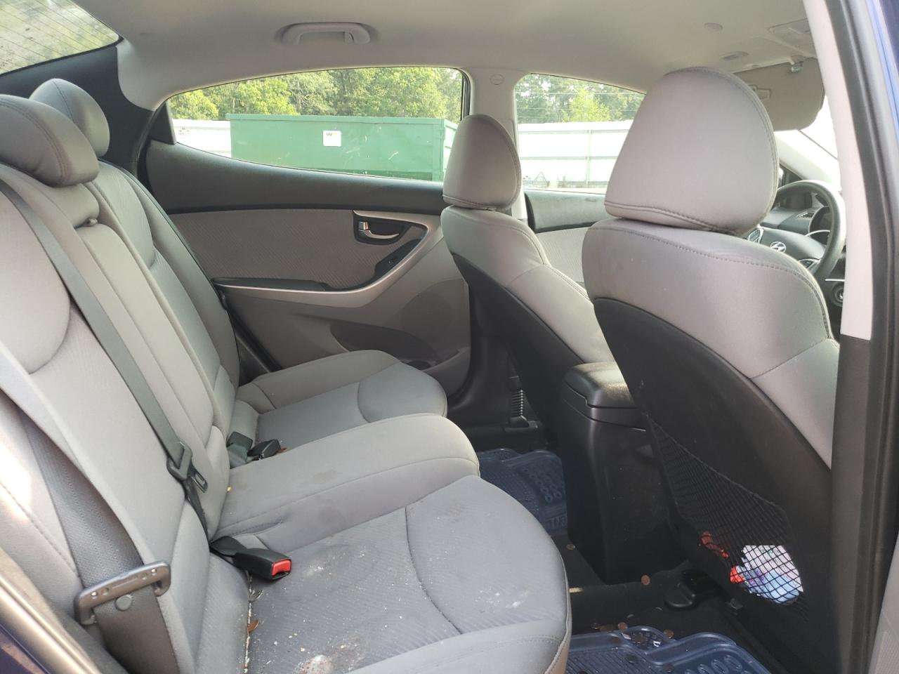 Photo 6 from auction – 2012 HYUNDAI ELANTRA GL with VIN 5NPDH4AE9CH104411