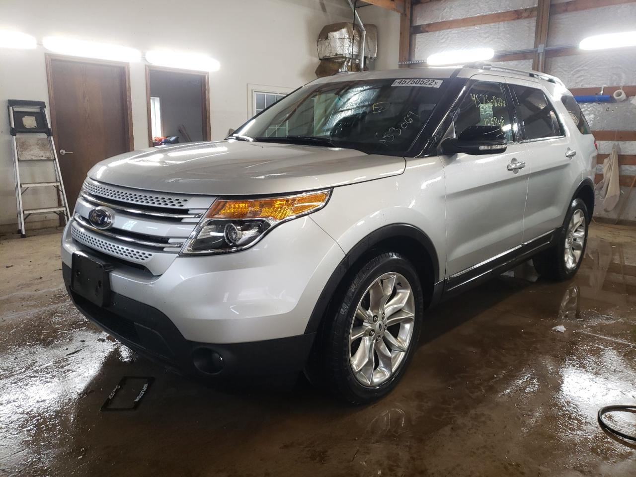 Фото 2 с аукциона – 2012 FORD EXPLORER X с VIN 1FMHK8D89CGA53069