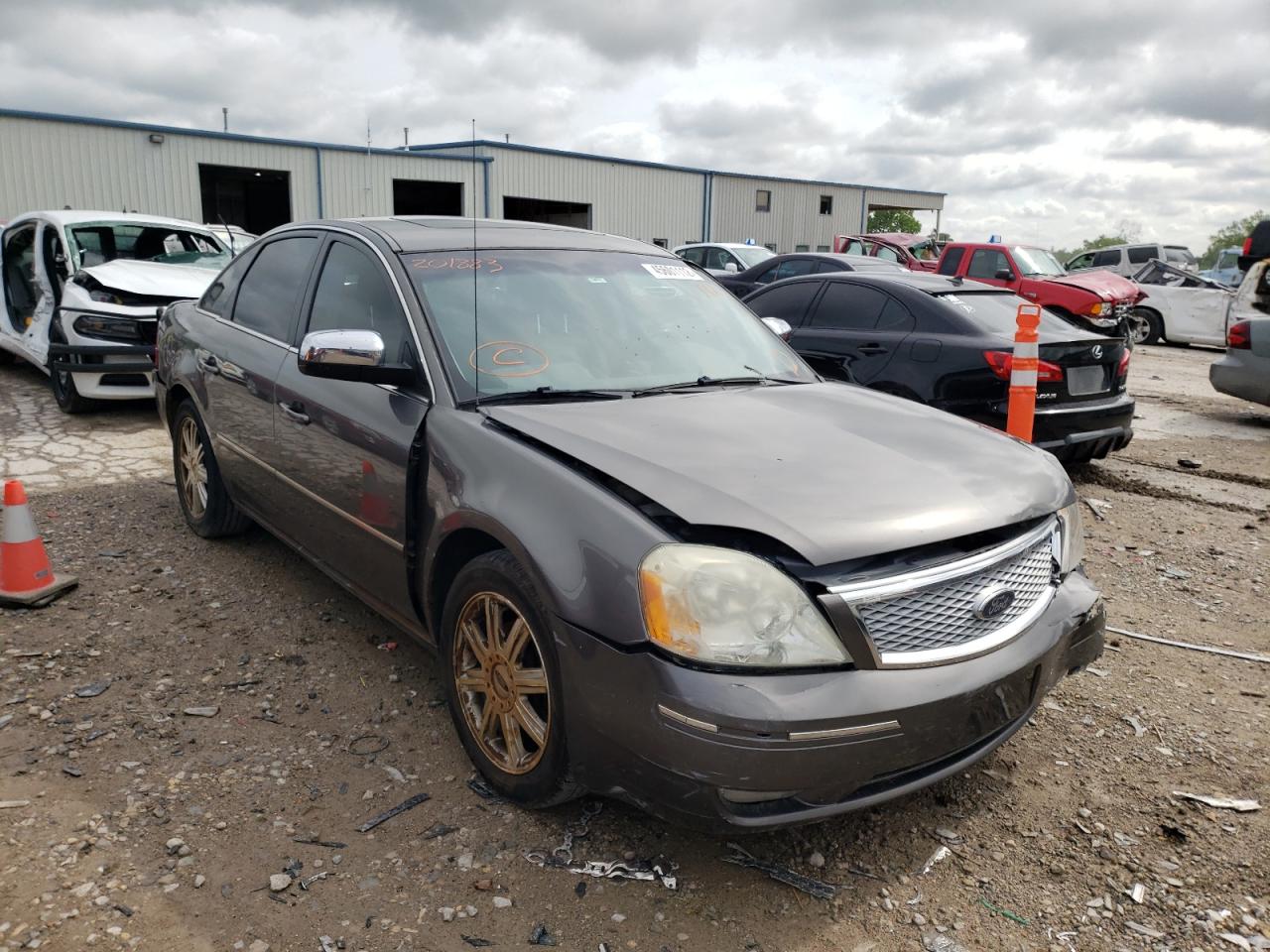 FORD FIVE HUNDR 2005 with VIN 1FAHP28185G201883 - Photo from auction