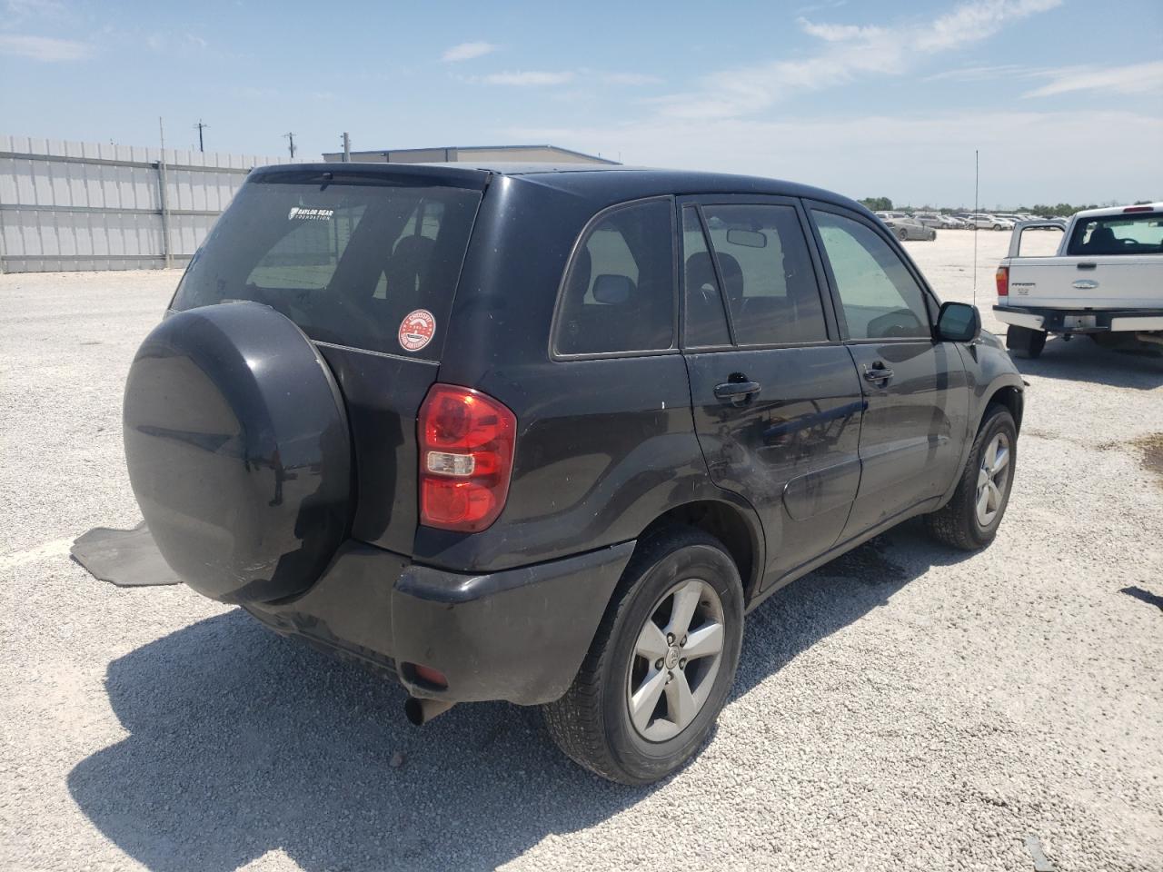 Photo 4 from auction – 2005 TOYOTA RAV4 with VIN JTEGD20V250088529