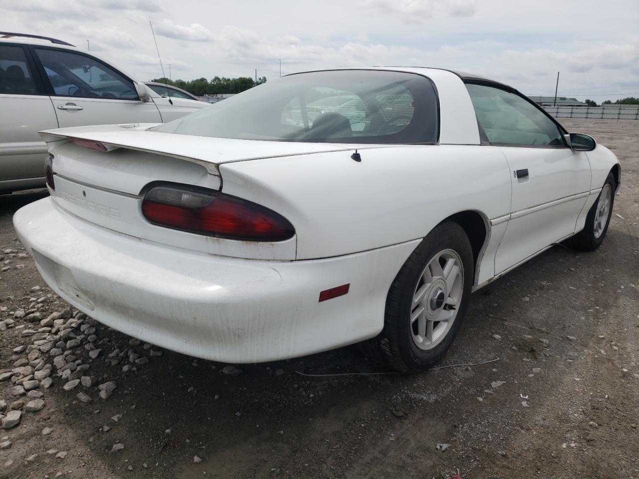Photo 4 from auction – 1995 CHEVROLET CAMARO with VIN 2G1FP22S6S2187397