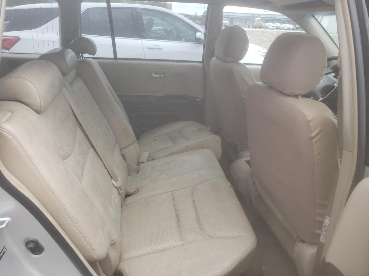 Photo 6 from auction – 2003 TOYOTA HIGHLANDER with VIN JTEHF21A930152024