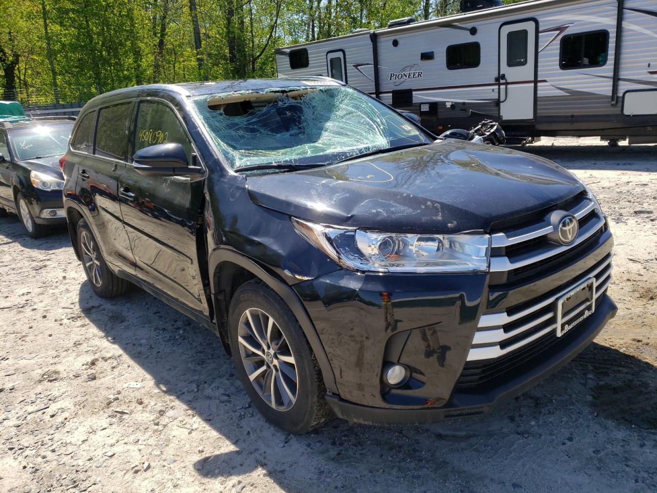 TOYOTA HIGHLANDER 2017 con VIN 5TDJZRFH4HS408893 - Foto de la subasta
