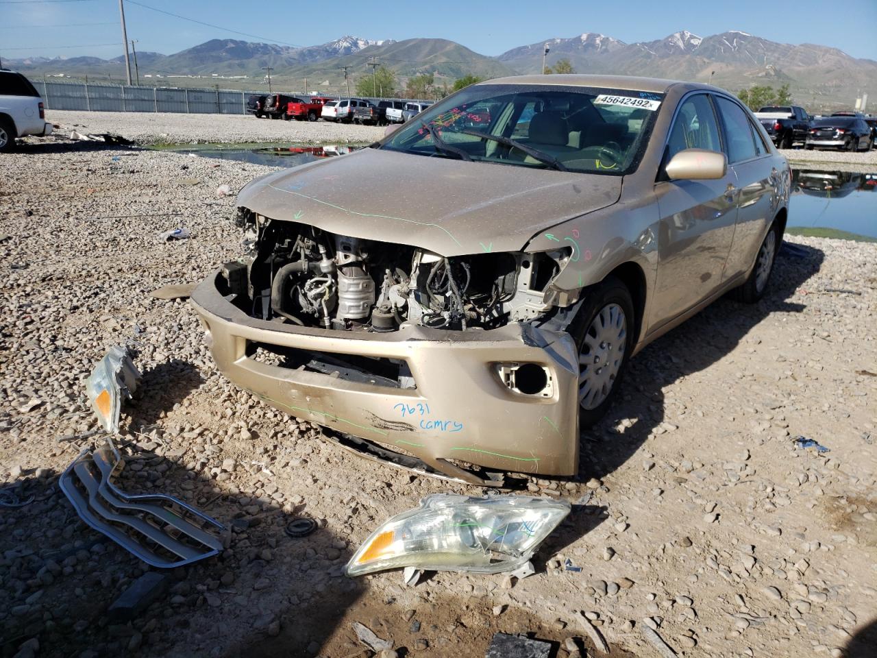 Photo 2 from auction – 2011 TOYOTA CAMRY BASE with VIN 4T1BF3EKXBU618999
