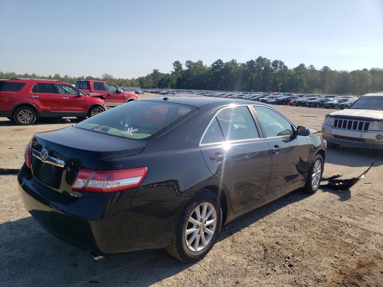 Photo 4 from auction – 2011 TOYOTA CAMRY SE with VIN 4T1BK3EK8BU130873