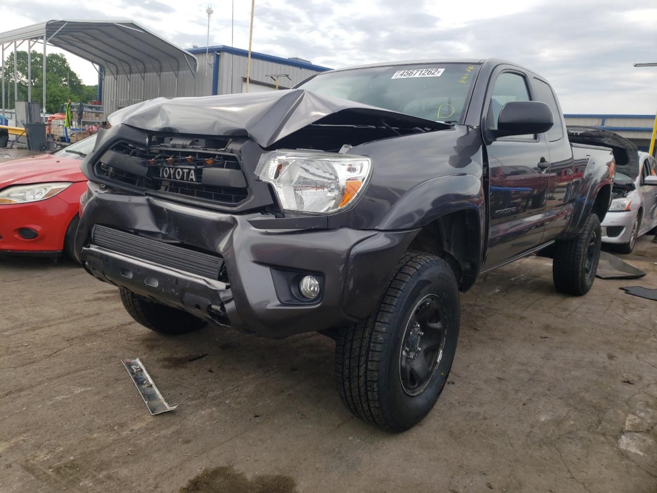 Photo 2 from auction – 2014 TOYOTA TACOMA with VIN 5TFUU4EN6EX090299