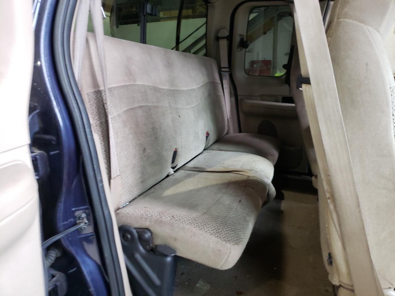 Photo 6 from auction – 2000 FORD F150 with VIN 2FTRX18L0YCA30224
