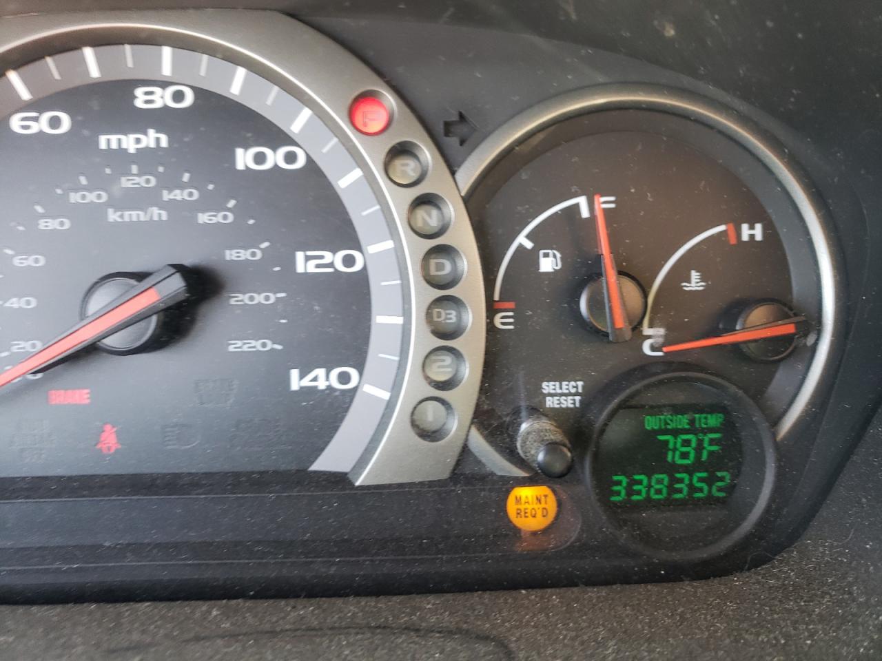 Photo 8 from auction – 2003 HONDA PILOT EXL with VIN 2HKYF18573H550987