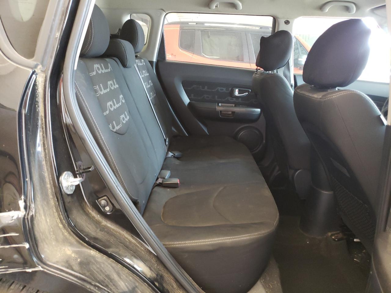 Снимка 6 от търг – 2012 KIA SOUL + с VIN KNDJT2A67C7435264