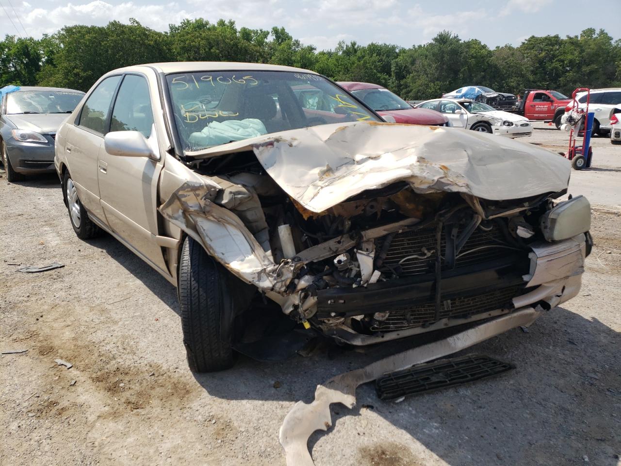 Photo 9 from auction – 2000 TOYOTA CAMRY CE with VIN JT2BG22K9Y0519065