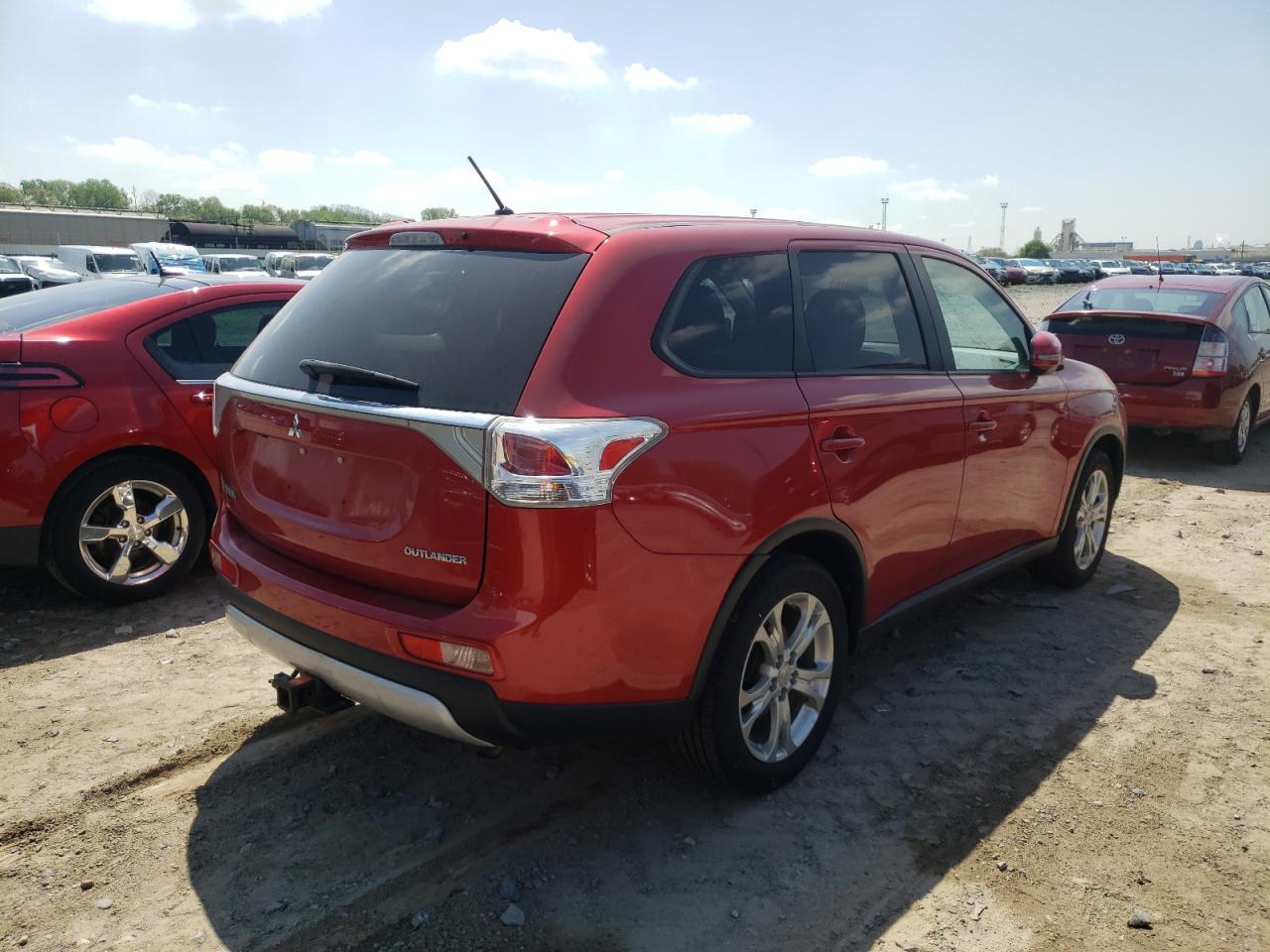 Photo 4 from auction – 2015 MITSUBISHI OUTLANDER with VIN JA4AD3A34FZ008894