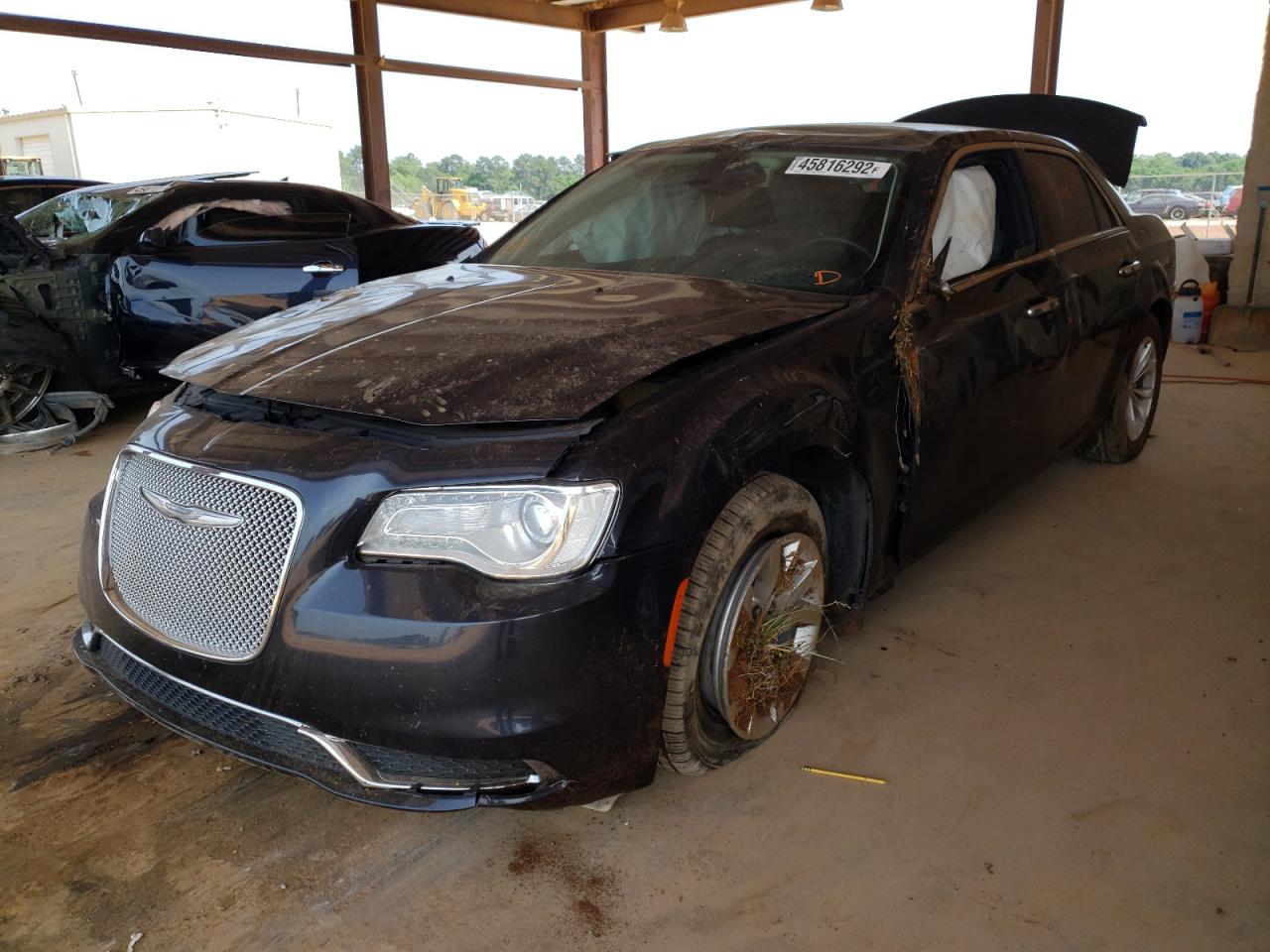 Photo 2 from auction – 2015 CHRYSLER 300 LIMITE with VIN 2C3CCAAG1FH908522