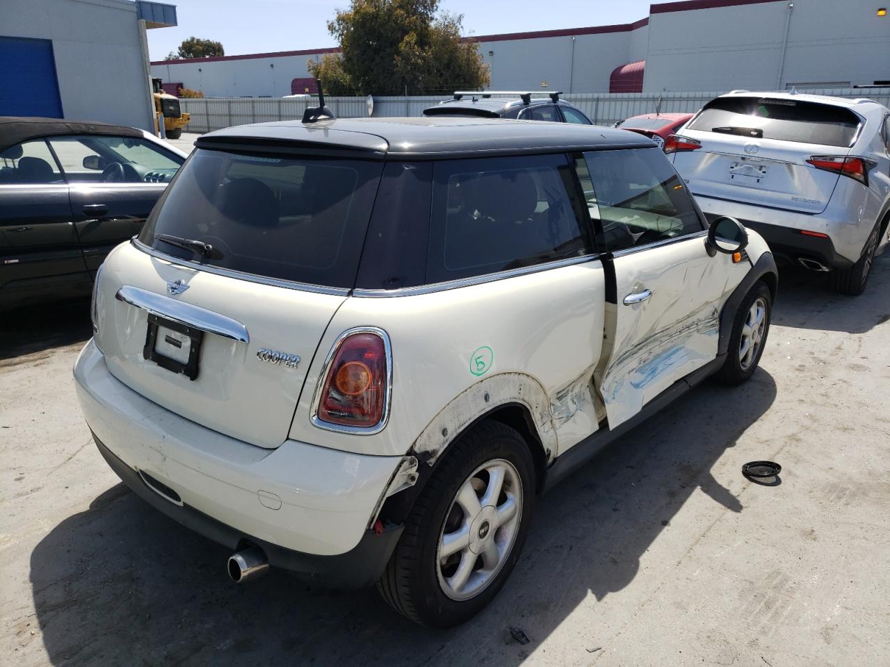 Photo 4 from auction – 2010 MINI COOPER with VIN WMWMF3C50ATZ63387