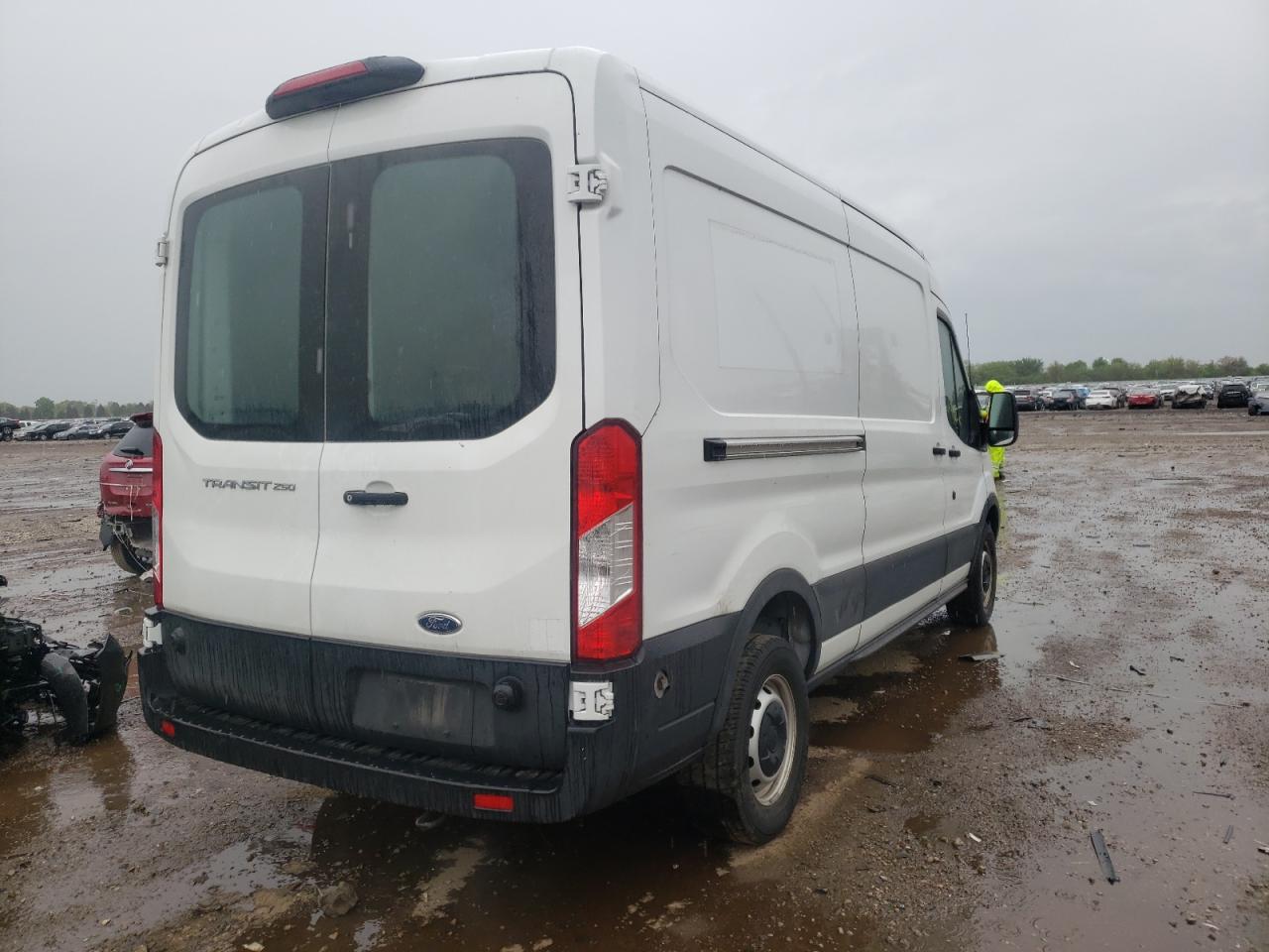 Photo 4 from auction – 2019 FORD TRANSIT T- with VIN 1FTYR2CM8KKB07811