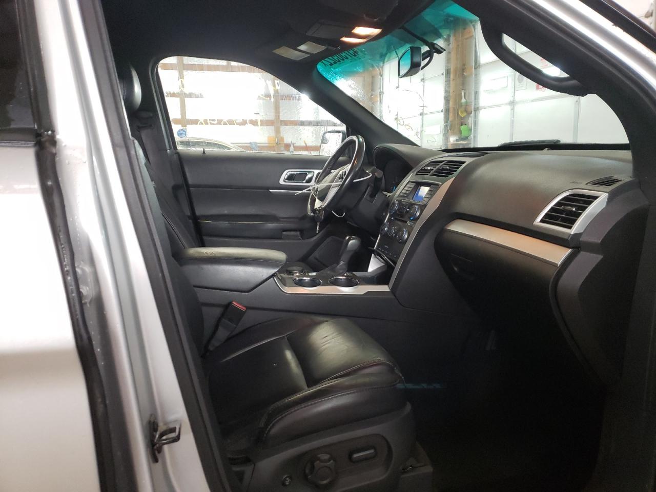 Фото 5 с аукциона – 2012 FORD EXPLORER X с VIN 1FMHK8D89CGA53069