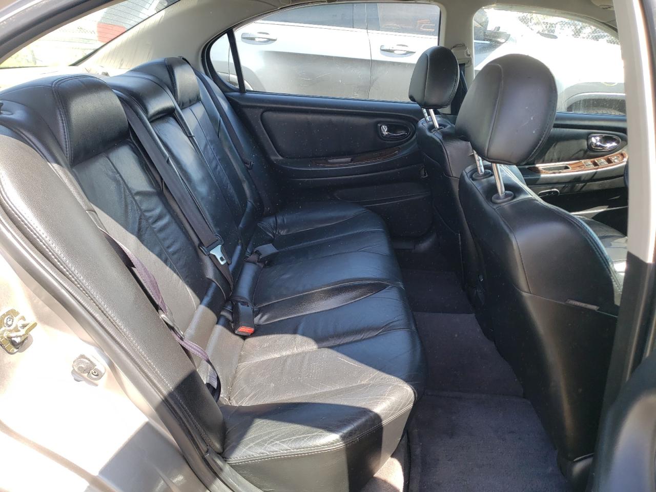 Photo 6 from auction – 2001 NISSAN MAXIMA with VIN JN1CA31A41T310240