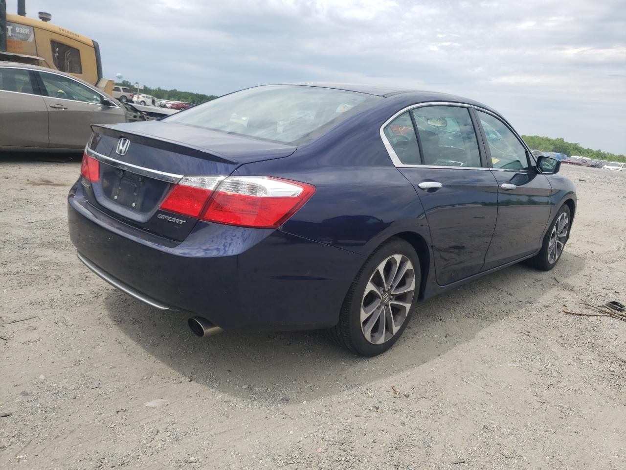 Photo 4 from auction – 2013 HONDA ACCORD with VIN 1HGCR2F58DA053337