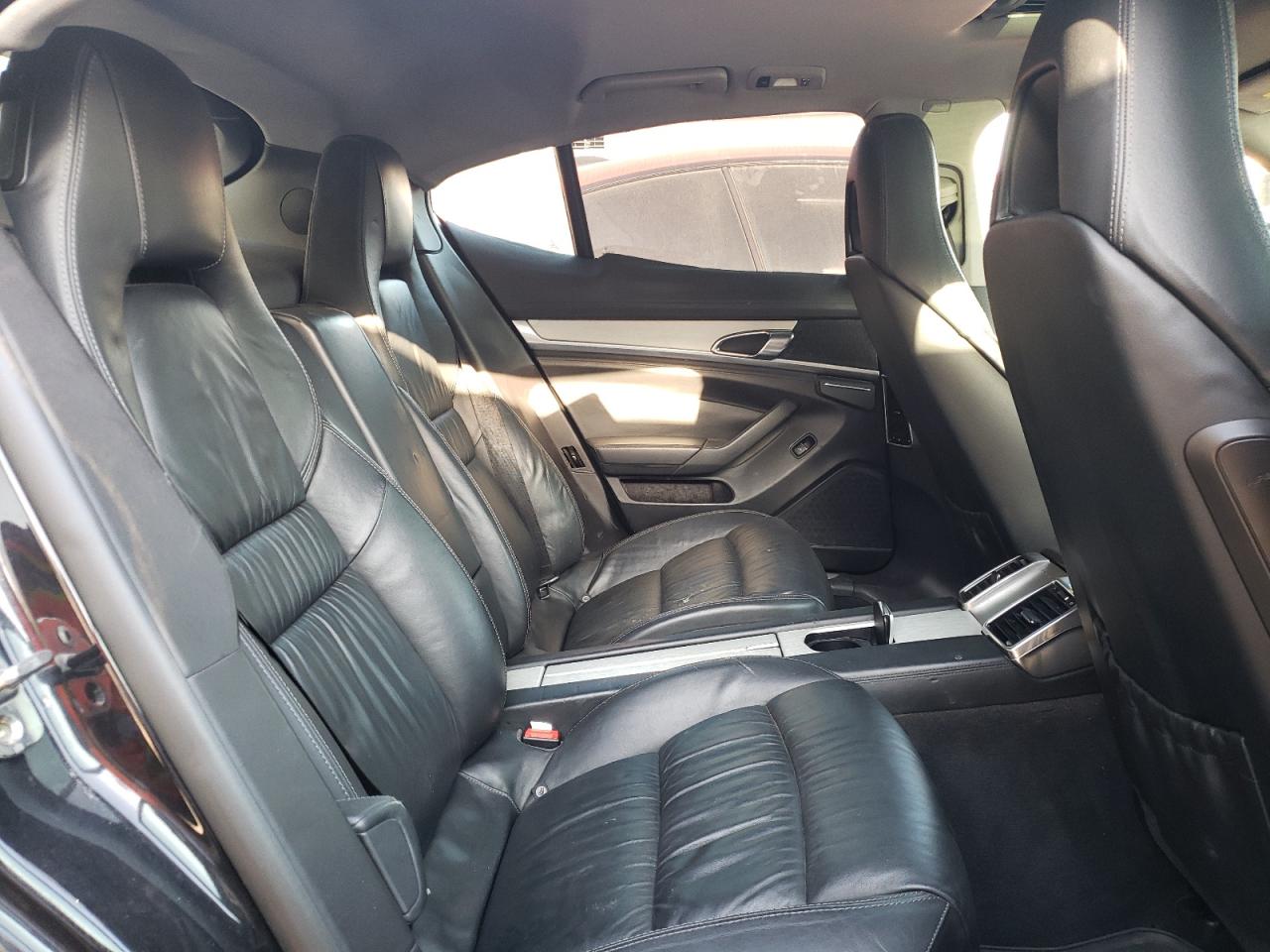Photo 6 from auction – 2010 PORSCHE PANAMERA S with VIN WP0AB2A75AL060457