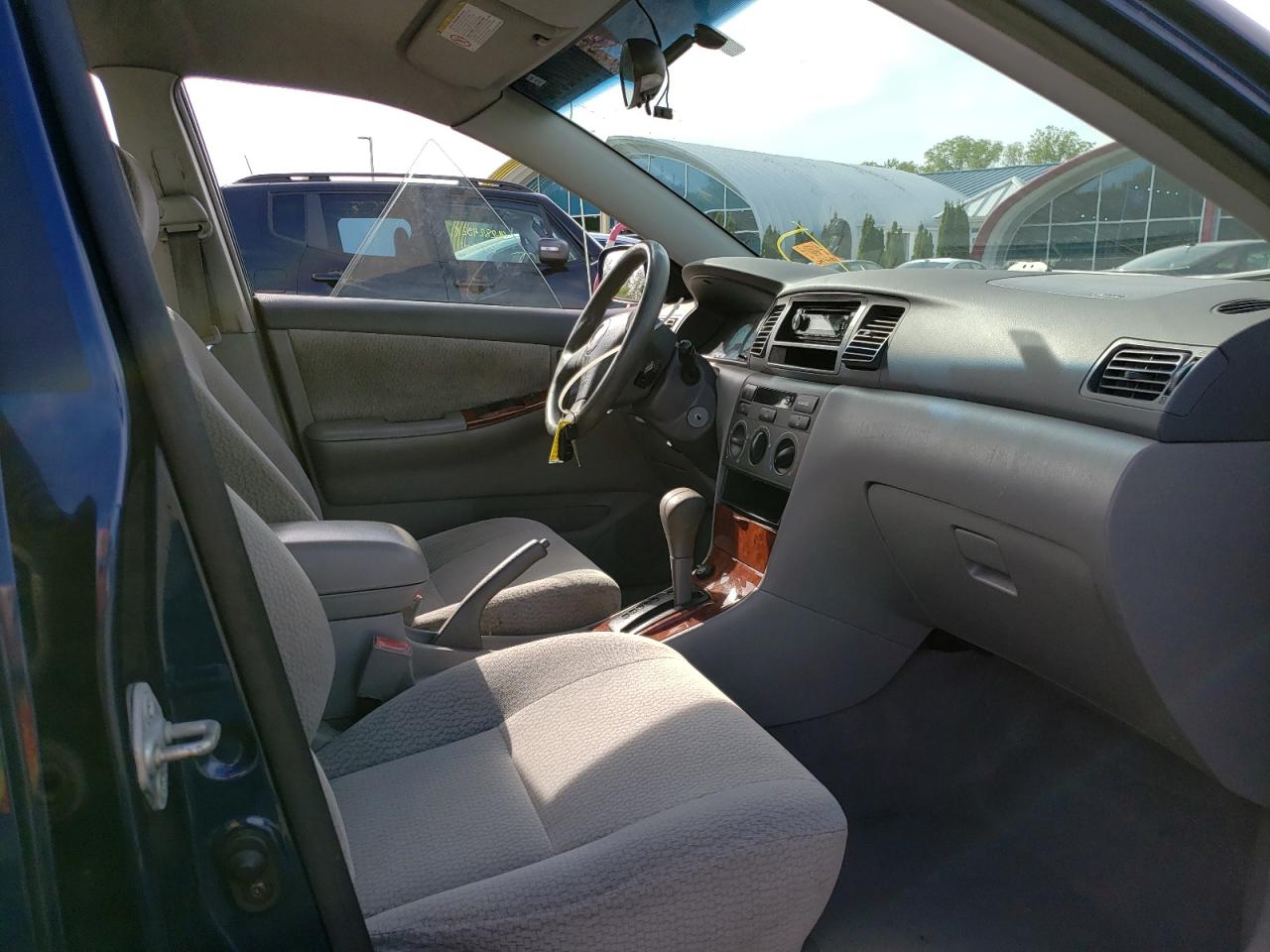 Photo 5 from auction – 2003 TOYOTA COROLLA CE with VIN JTDBR32E232013138