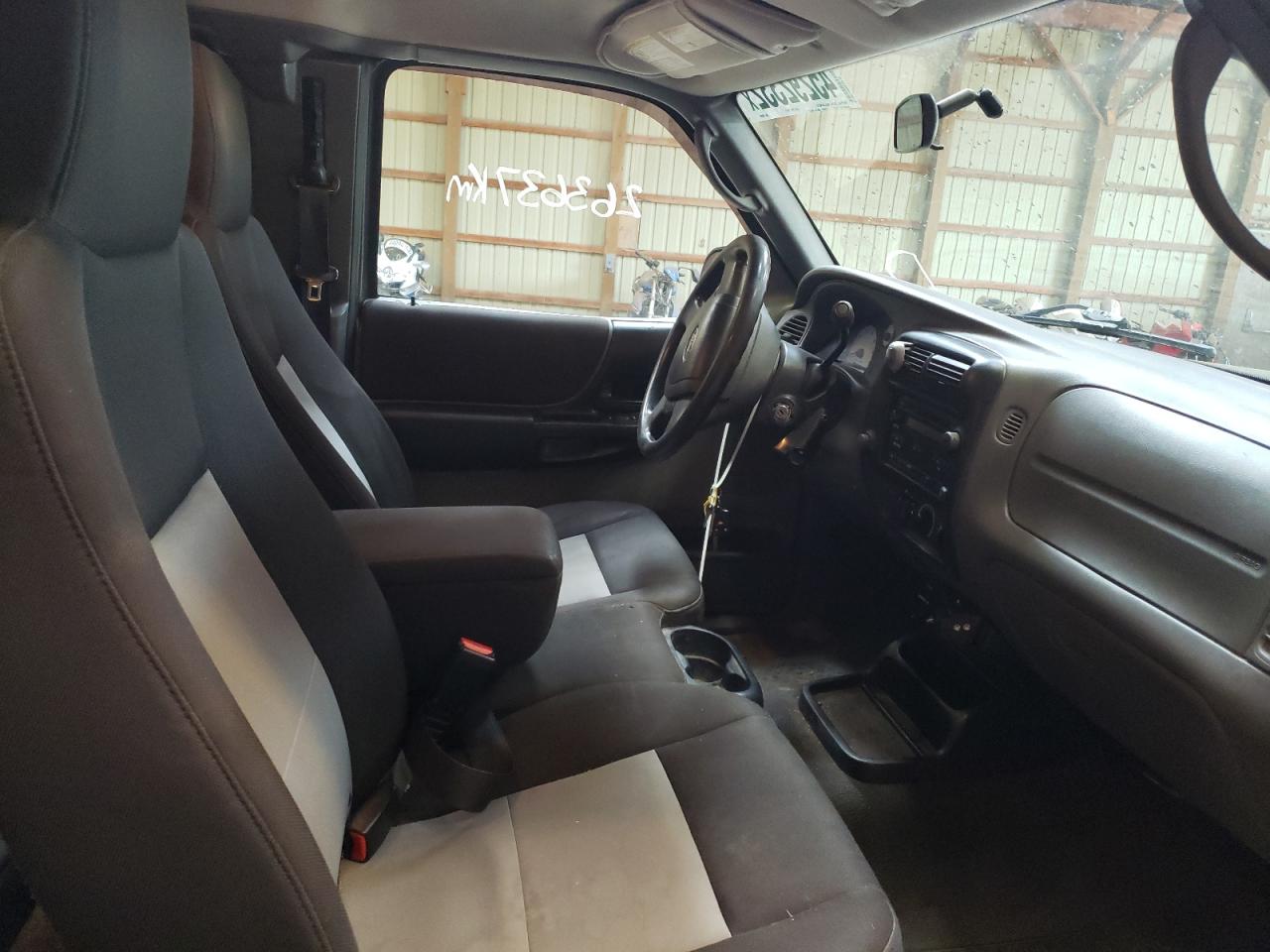 Photo 5 from auction – 2005 FORD RANGER SUP with VIN 1FTYR44U15PB00989