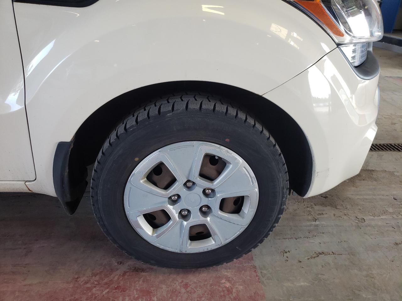 Photo 9 from auction – 2012 KIA SOUL with VIN KNDJT2A50C7411282