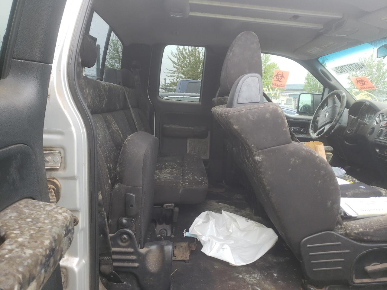 Photo 6 from auction – 2005 FORD F150 with VIN 1FTPX14515FA06741