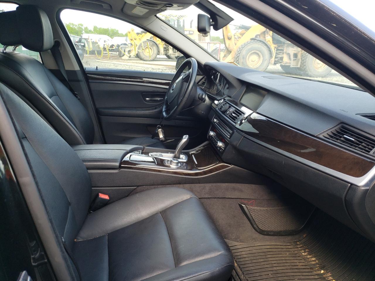 Photo 5 from auction – 2013 BMW 528 XI with VIN WBAXH5C5XDDW14724