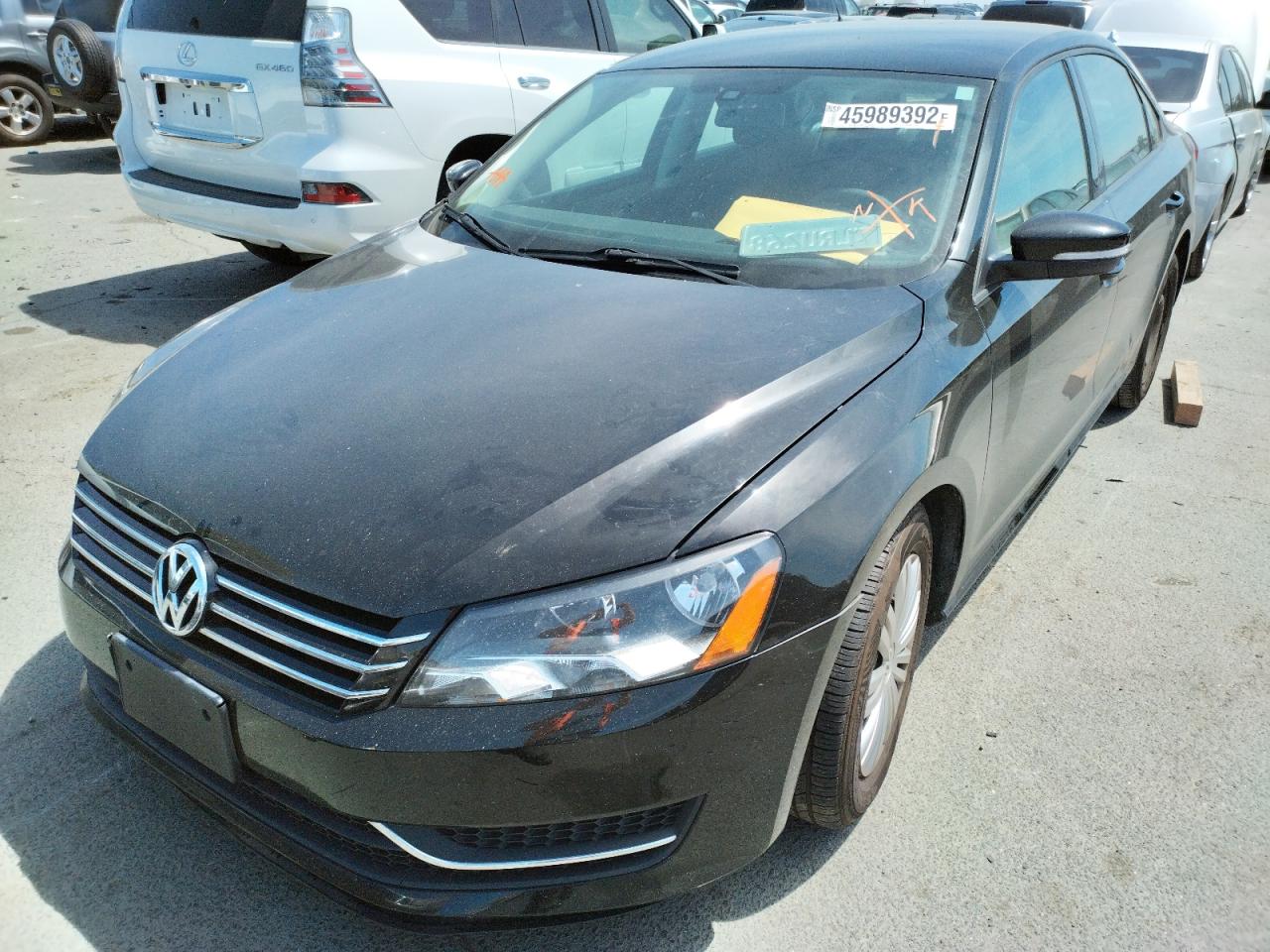 Photo 2 from auction – 2015 VOLKSWAGEN PASSAT S with VIN 1VWAT7A35FC080493