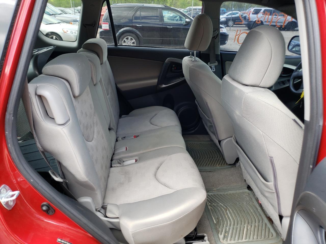 Photo 18 from auction – 2009 TOYOTA RAV4 with VIN JTMBF33V79D006710