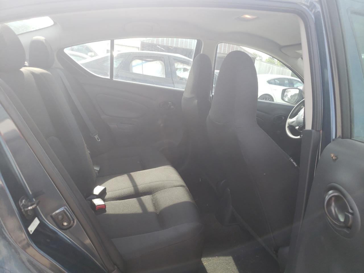 Photo 6 from auction – 2016 NISSAN VERSA S with VIN 3N1CN7AP7GL816920