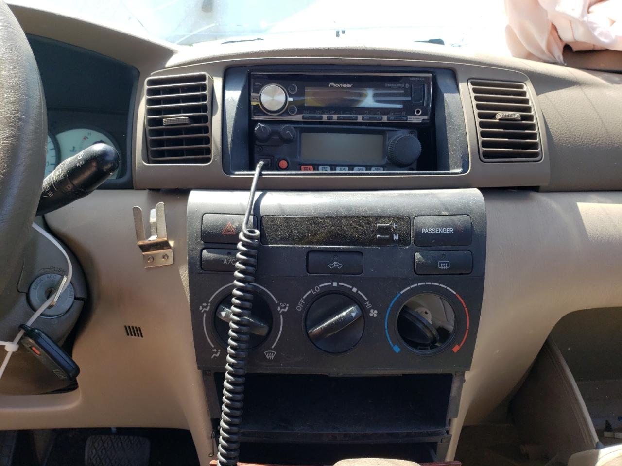 Photo 9 from auction – 2004 TOYOTA COROLLA CE with VIN 1NXBR32E04Z243262
