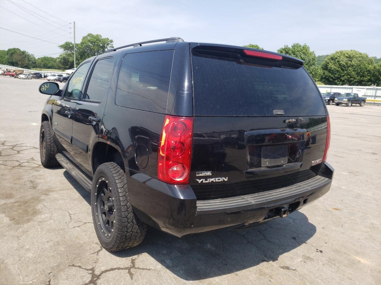 Photo 3 from auction – 2007 GMC YUKON with VIN 1GKFK13047R345404