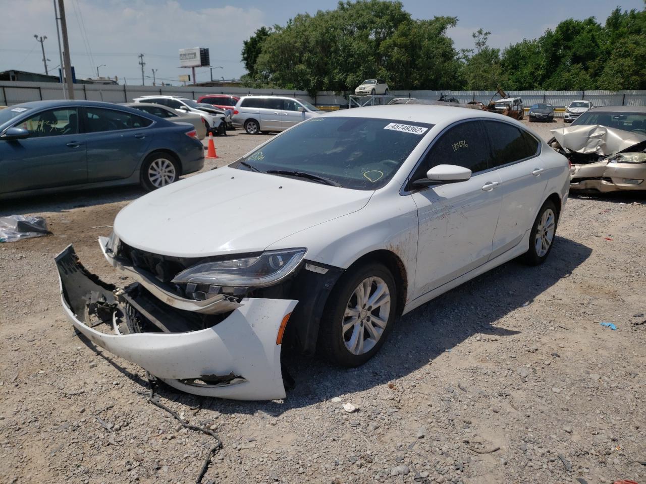 Photo 2 from auction – 2015 CHRYSLER 200 LIMITE with VIN 1C3CCCAB5FN686106