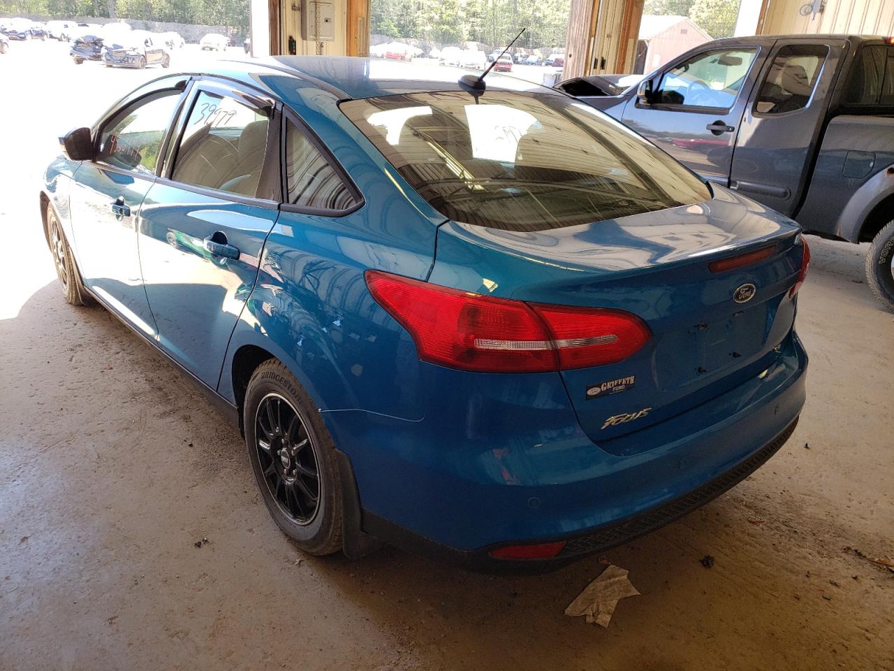 Photo 3 from auction – 2016 FORD FOCUS SE with VIN 1FADP3F25GL226492