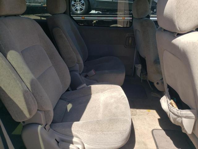 Photo 6 from auction – 2005 KIA SEDONA EX with VIN KNDUP132956743003