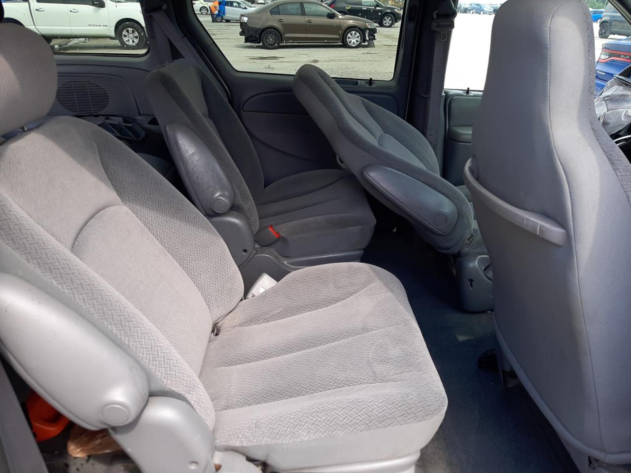 Photo 16 from auction – 2004 DODGE CARAVAN with VIN 1D4GP45R14B510427