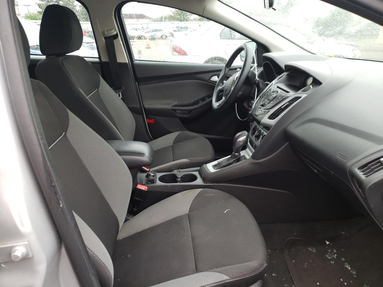Photo 5 from auction – 2014 FORD FOCUS SE with VIN 1FADP3K24EL249605