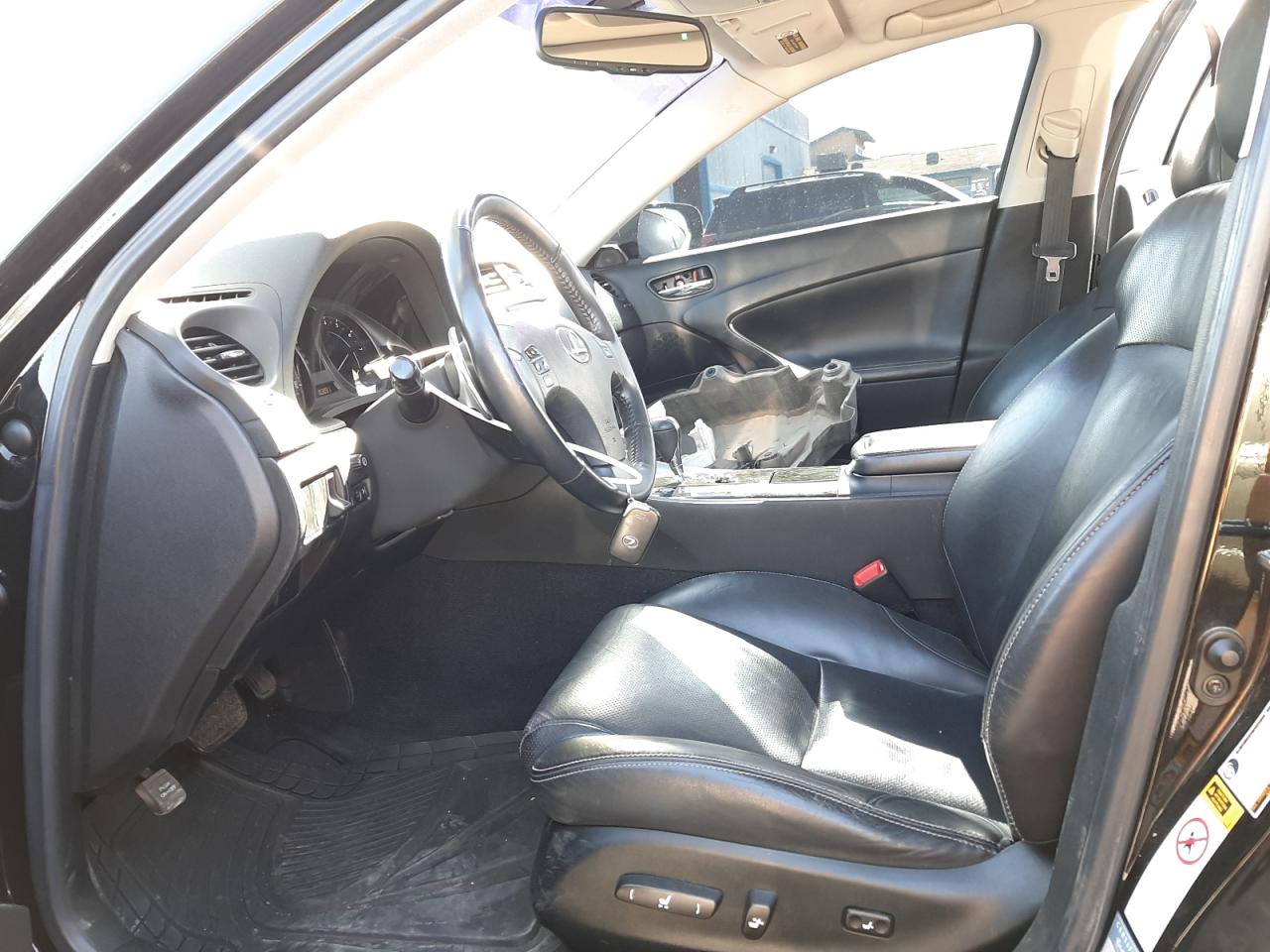 صورة رقم 5 من المزاد - 2009 LEXUS IS 250 مع VIN JTHBK262692092996