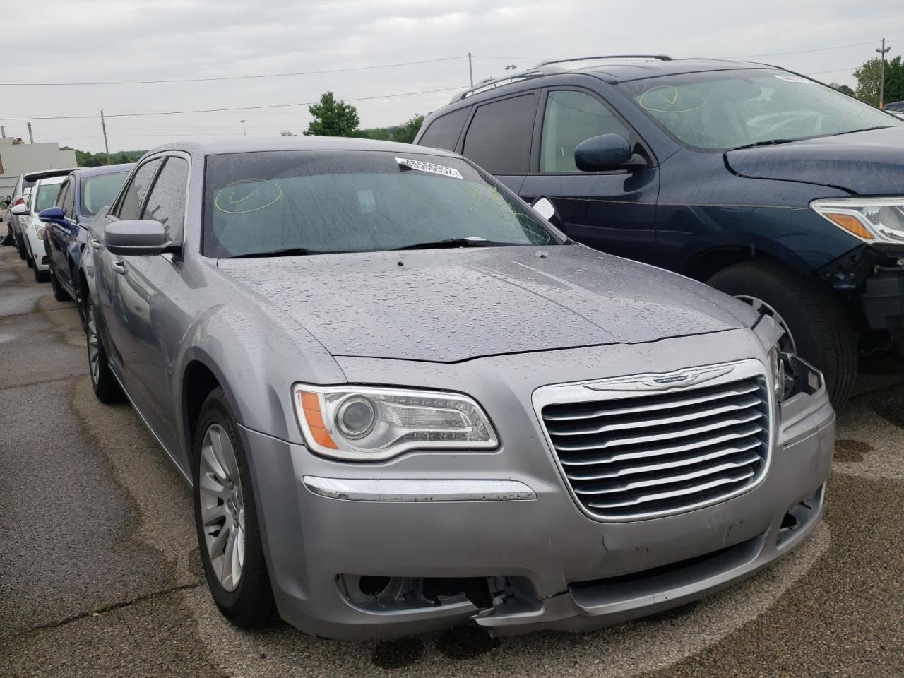 CHRYSLER 300 2013 with VIN 2C3CCAAG4DH576783 - Photo from auction