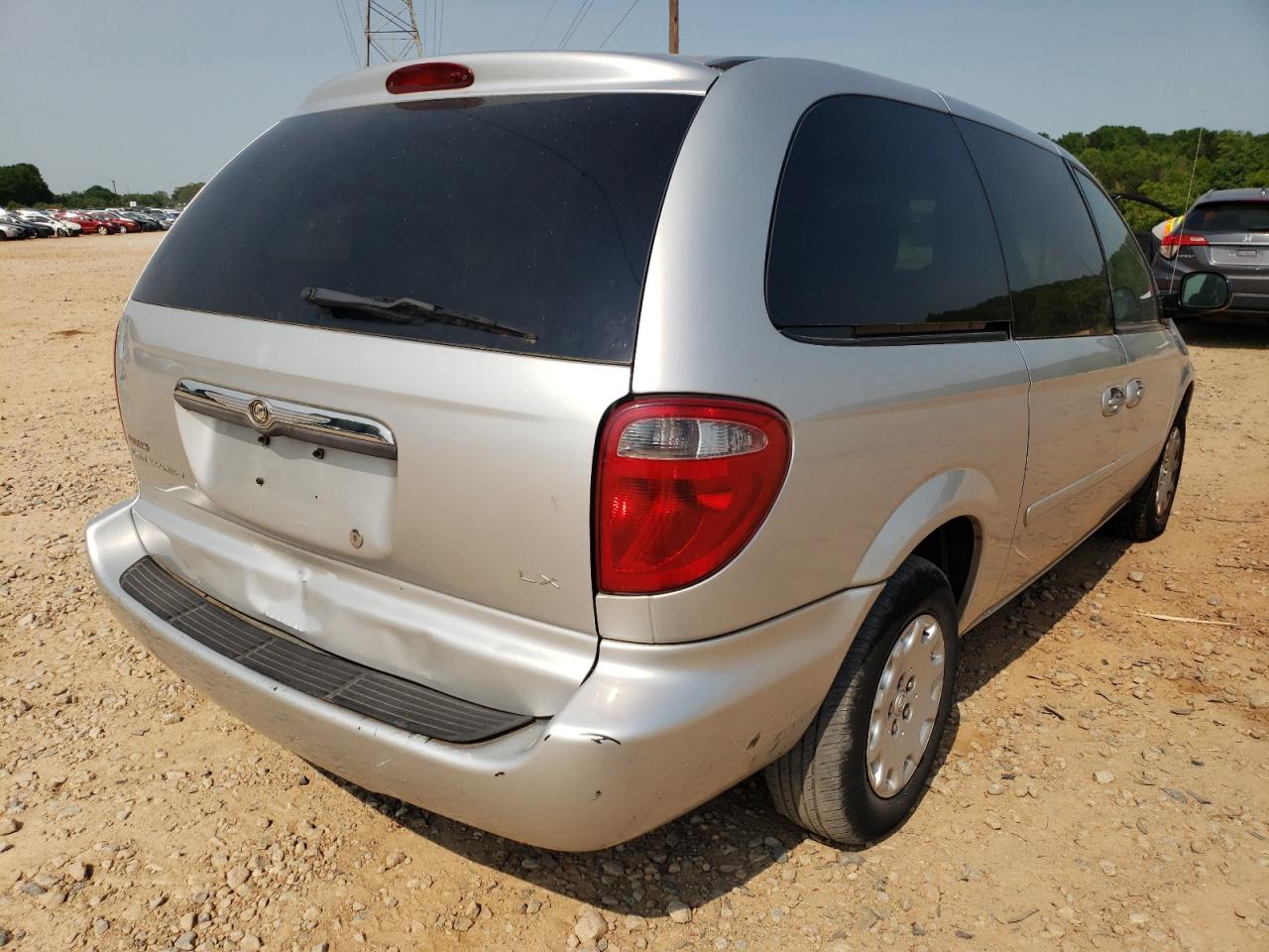 Photo 4 from auction – 2004 CHRYSLER TOWN & COU with VIN 2C4GP44R04R604721