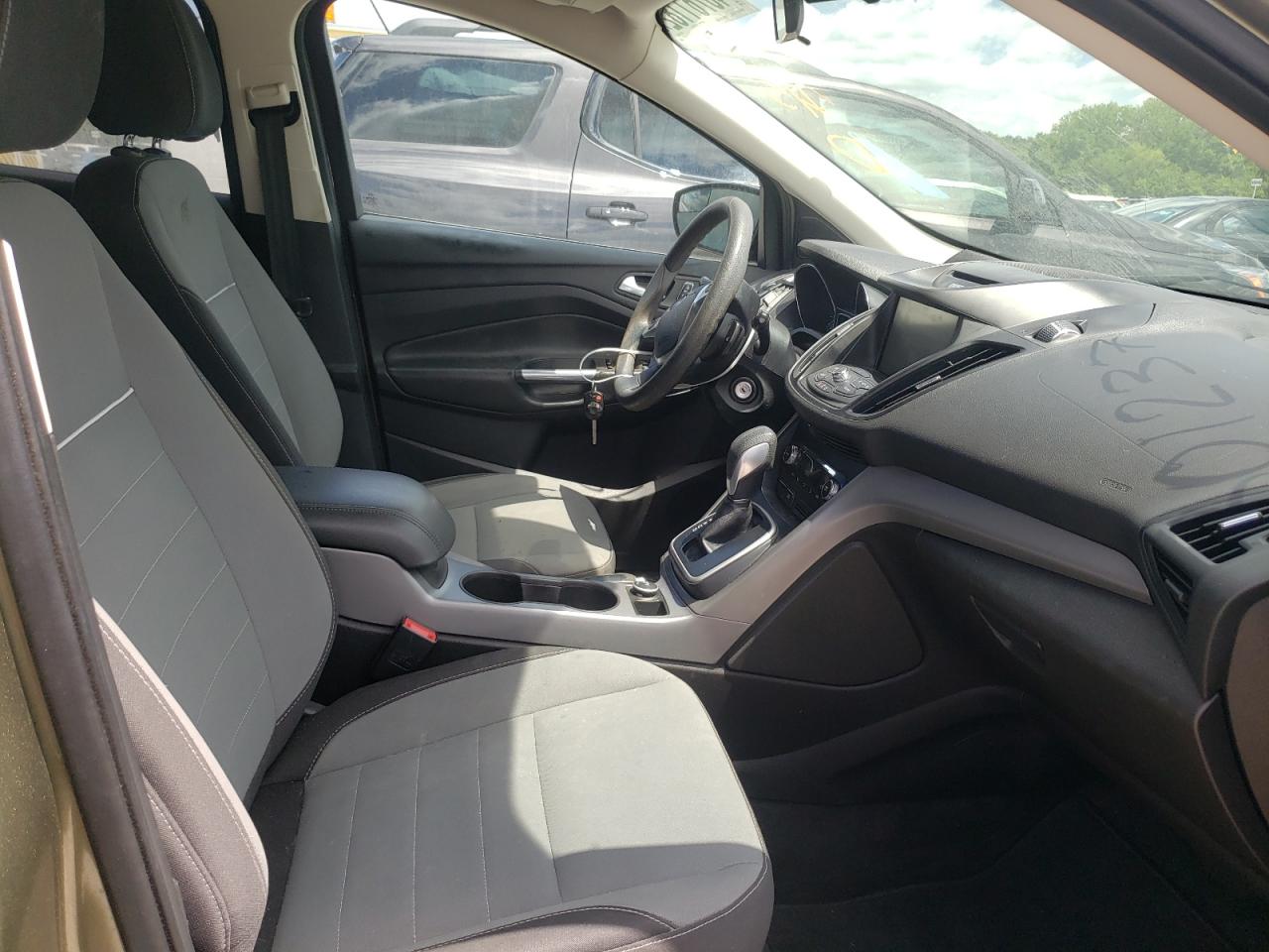 Photo 5 from auction – 2014 FORD ESCAPE SE with VIN 1FMCU9GX2EUB01237