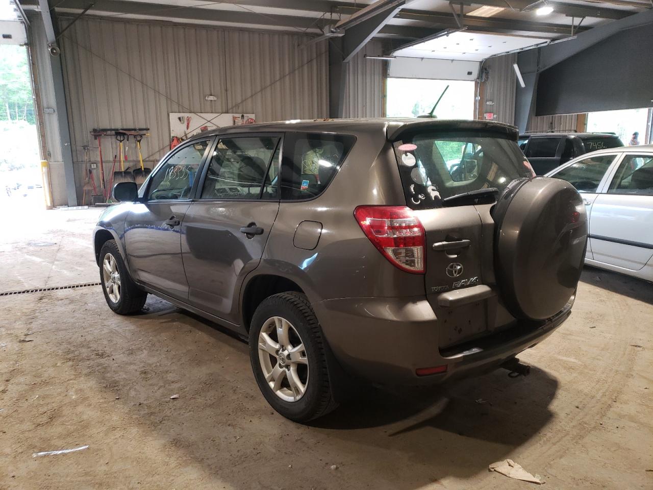 Photo 3 from auction – 2010 TOYOTA RAV4 with VIN JTMBF4DV4A5020504