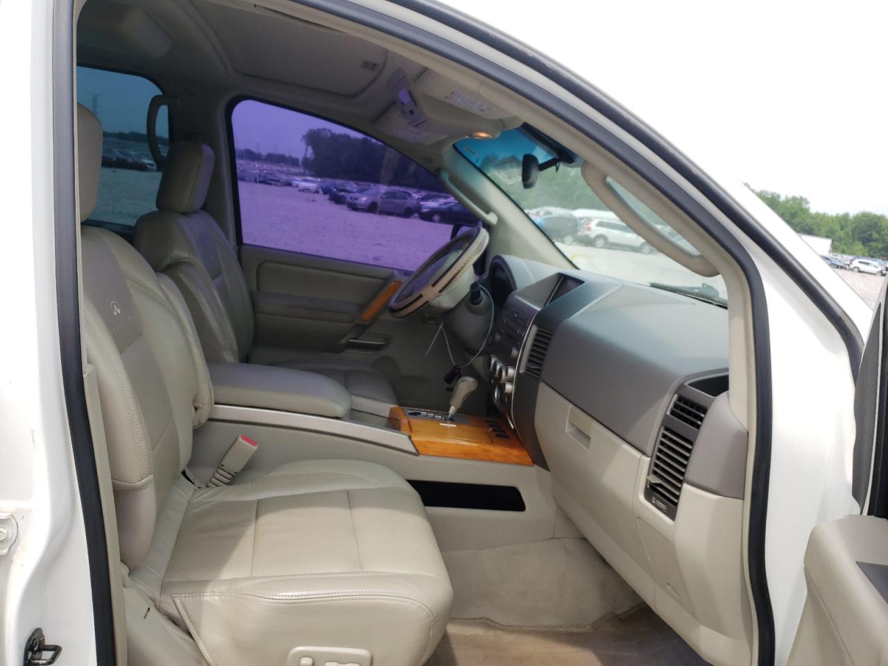 Photo 5 from auction – 2004 INFINITI QX56 with VIN 5N3AA08C84N811301