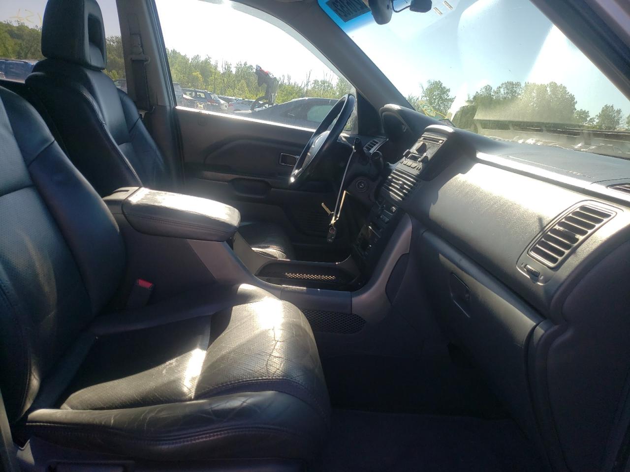 Photo 5 from auction – 2004 HONDA PILOT EXL with VIN 2HKYF18604H507862