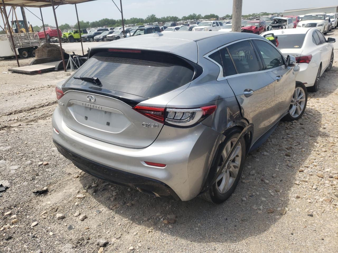 Photo 4 from auction – 2018 INFINITI QX30 BASE with VIN SJKCH5CP8JA051556